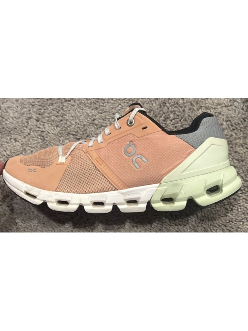 ON Cloudflyer 4 Running Sneakers Shoes Peach / Aloe / White Women's Size 9.5